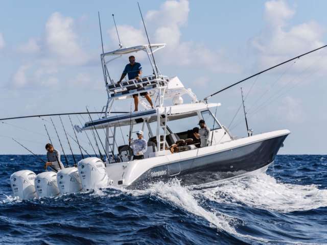 Sport Fishing Magazine – Everglades 455cc Boat Review